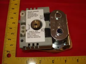 25M43S WHITE RODGERS Dual Solenoid Gas Valve