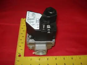 36H22-406 WHITE RODGERS Manifold Gas Valve