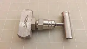 SS-4PKF4 WHITEY Valve