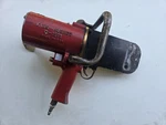 King Hughes C1511 Pneumatic Hog Ring Tool 1-1/2" For Parts As-is Khf Hc1511. Fixed Price $209.00.