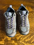 Oboz Women's B-dry Hiking Shoes Waterproof Low Top Sz 6.5. Fixed Price $48.99.