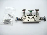 Siemens Sitrans 5-spindle Valve Manifold For Transmitters 7mf9411-5ca-z *new*. Fixed Price $459.99.