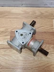 Boston Gear R1021, Model: 001 Ws, 1.5hp, 1750rpm, 1:1 Ratio, Reductor. Fixed Price $70.00.