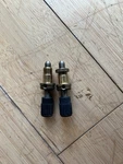 One Set Of 2 Newport Ajs100-0.5 Stage Screws, Range: 0-13mm, 100tpi. Fixed Price $24.00.