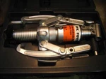 Spx Ph63c 6 Ton Hydraulic Puller 2 Or 3 Jaw. Fixed Price $650.00.