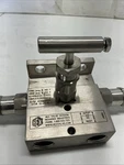 Hex Hm531u3399412 Stainless Manifold Z-015. Fixed Price $99.99.