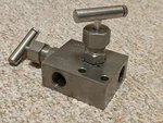 Richards Industries Hex 5 Valve Manifold. Fixed Price $50.00.