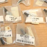 One Avk 1/4-20 Unc Thread Adapter Kit For Manual Insert Tool Use With Aa170. Fixed Price $37.80.